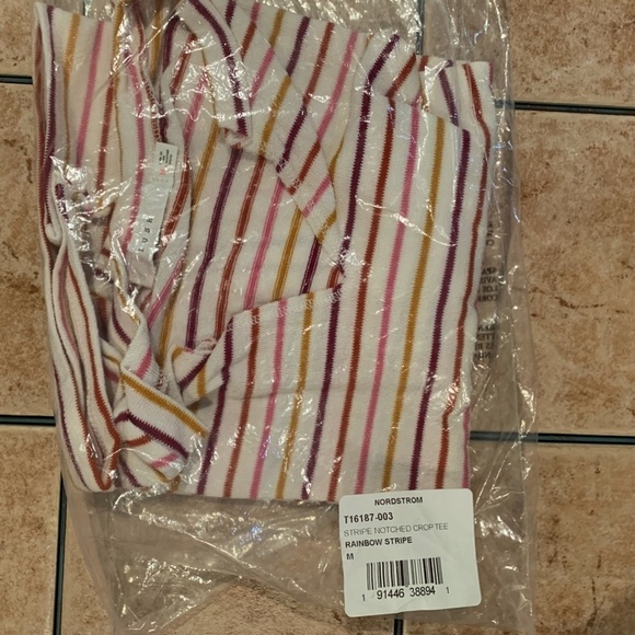 Lush Notch Cropped Tee Rainbow Stripe Medium NEW - Picture 7 of 7